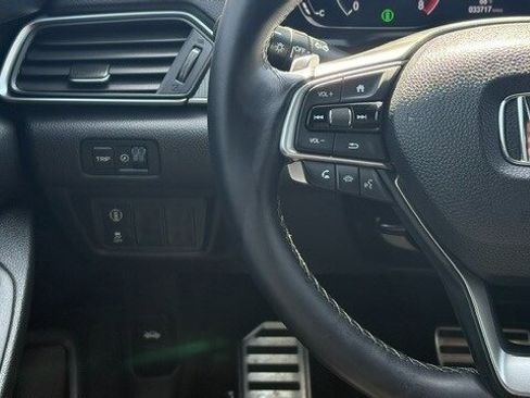Used 2018 Honda Accord Sport image 14