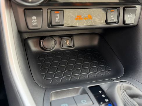 New 2025 Toyota RAV4 XLE w/ Convenience Package image 20