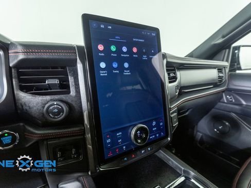 Used 2022 Ford Expedition Max Limited AWD/4WD image 18