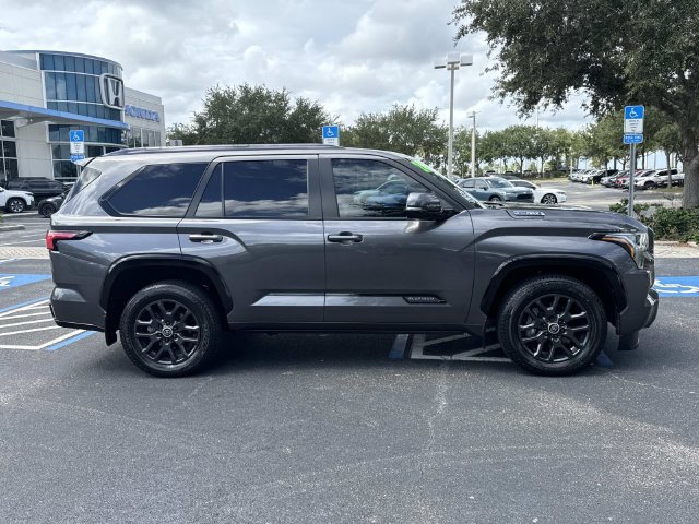 Used 2024 Toyota Sequoia Platinum AWD/4WD image 3