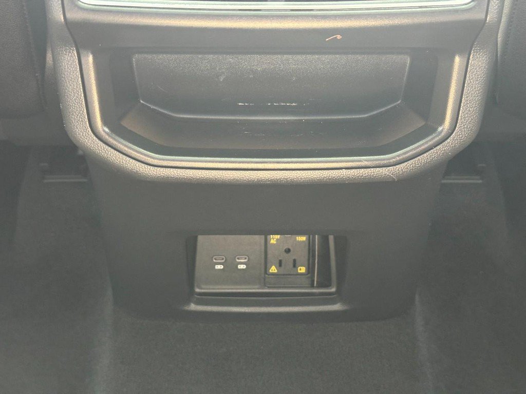 Used 2025 Volkswagen Atlas Cross Sport SE FWD image 15
