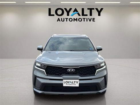 Used 2021 Kia Sorento S image 8