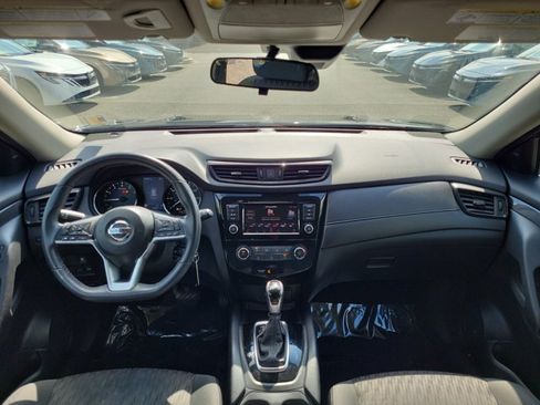 Used 2020 Nissan Rogue S w/ Special Edition Package FWD image 10