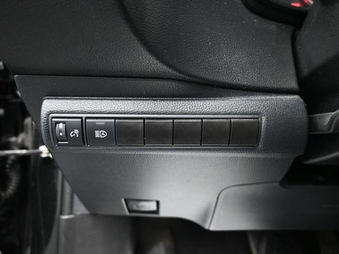 Used 2021 Toyota Corolla LE image 20