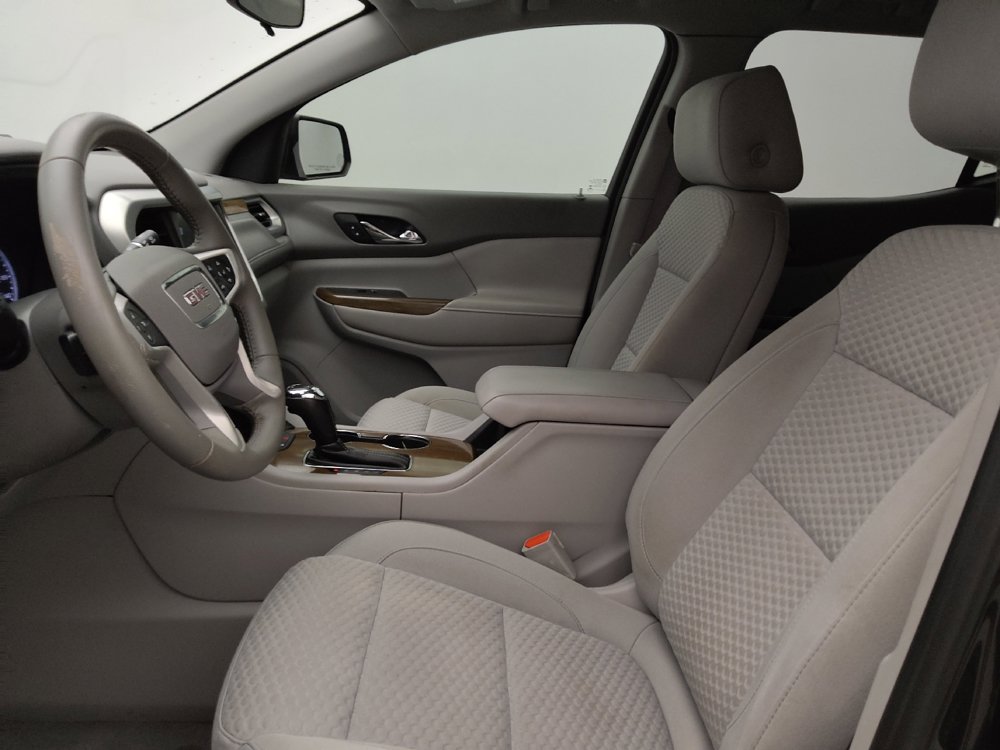 Used 2018 GMC Acadia SLE FWD image 17