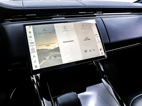 Used 2025 Land Rover Range Rover Sport SE image 20