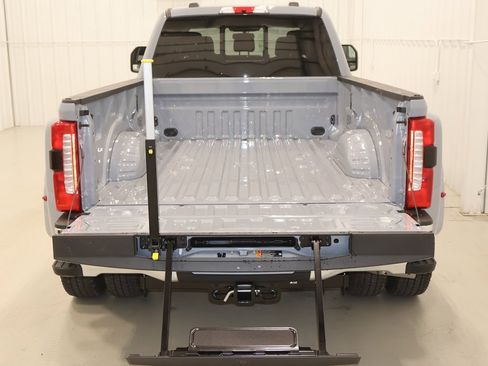 New 2025 Ford F350 Lariat w/ Lariat Ultimate Package image 69