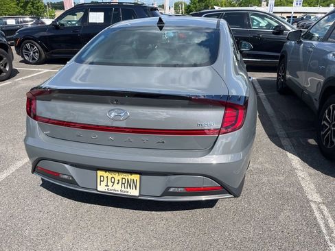 Used 2023 Hyundai Sonata SEL FWD image 4