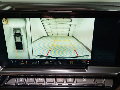 Used 2025 GMC Sierra 2500 SLT w/ SLT Premium Package image 23