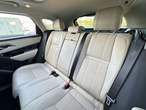 Used 2019 Land Rover Range Rover Velar S image 32