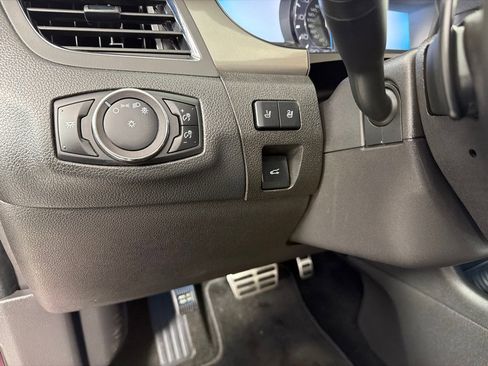 Used 2013 Ford Edge Sport w/ Driver Entry Pkg FWD image 15