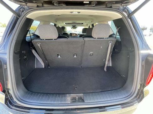 Used 2020 Hyundai Palisade SEL w/ Convenience Package image 9