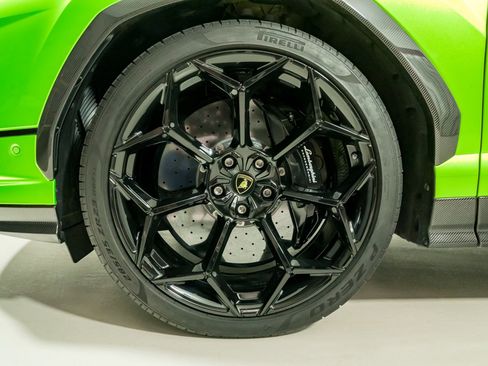 Used 2024 Lamborghini Urus Performante image 12