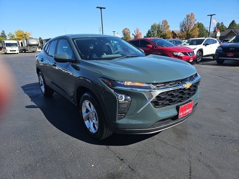 New 2026 Chevrolet Trax LS w/ LS Convenience Package image 5