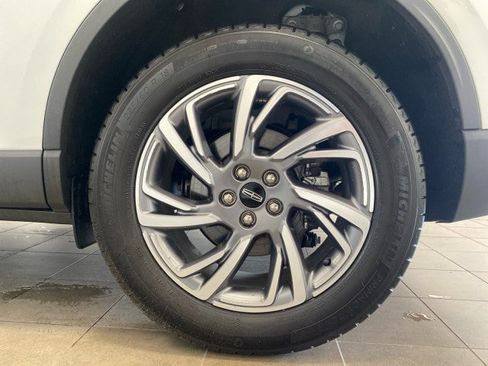 Used 2023 Lincoln Corsair AWD w/ Equipment Group 101A image 23