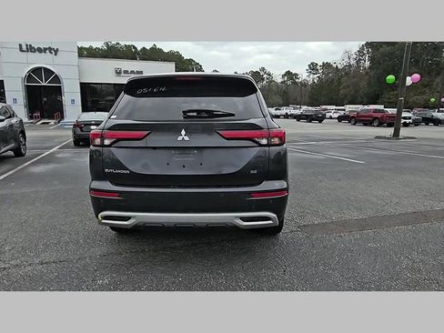 Used 2024 Mitsubishi Outlander SE image 28