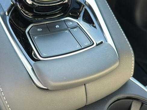 New 2026 Acura RDX SH-AWD image 19