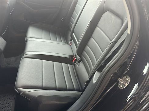 Used 2022 Volkswagen Jetta SE FWD image 5