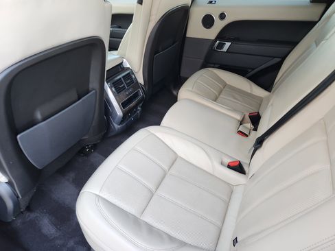 Used 2018 Land Rover Range Rover Sport Supercharged image 30
