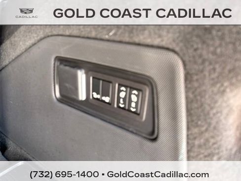 Used 2023 Cadillac Escalade Sport Platinum w/ LPO, ONYX Package AWD/4WD image 16