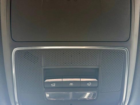 Used 2025 Buick Enclave Avenir w/ Super Cruise Package image 34