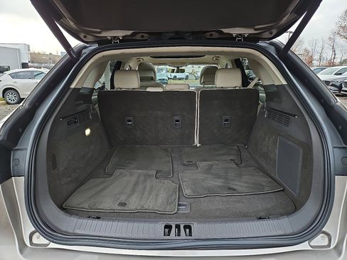 Used 2019 Lincoln Nautilus Select image 31