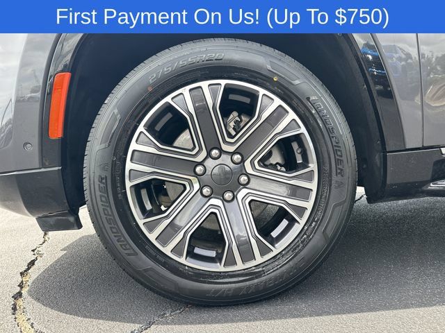 Used 2024 Jeep Wagoneer Series II w/ Flexible Seating Group AWD/4WD image 11