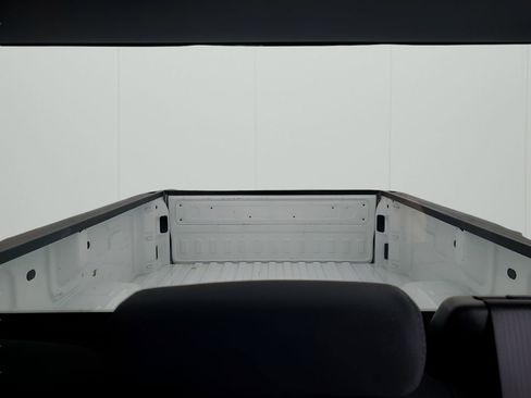 Certified 2025 Chevrolet Silverado 2500 W/T image 24