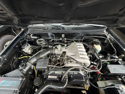 Used 2004 Toyota Tacoma PreRunner RWD image 27