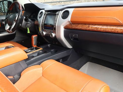 Used 2019 Toyota Tundra 1794 Edition image 39