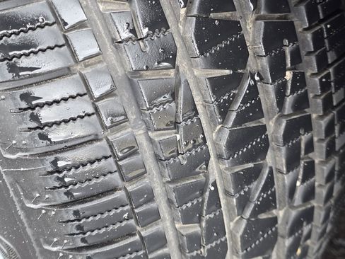 Used 2021 Volvo XC40 T5 Momentum w/ Premium Package image 11