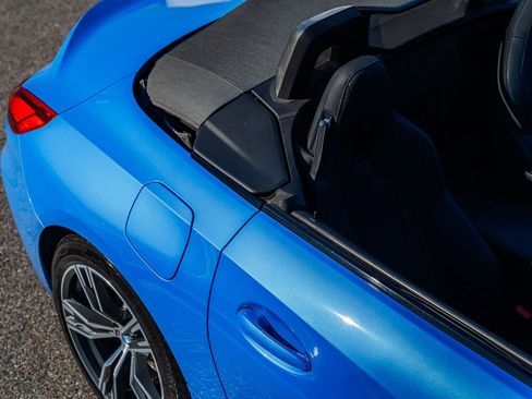 Used 2020 BMW Z4 M40i image 13