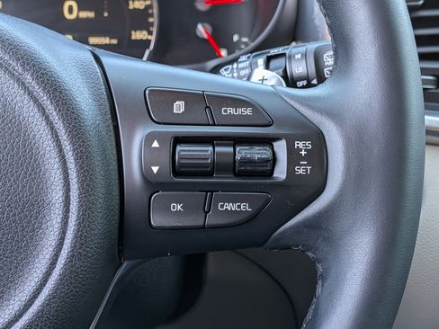 Used 2017 Kia Sorento EX w/ EX Premium Package image 29