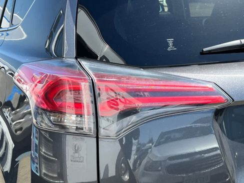 Used 2017 Toyota RAV4 Limited image 20