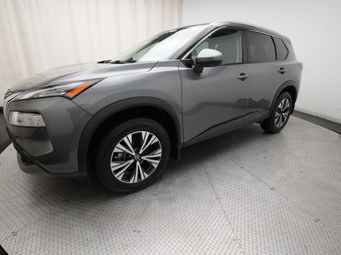 Used 2021 Nissan Rogue SV image 32