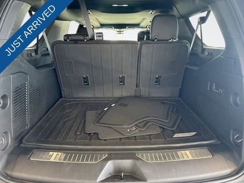 Used 2024 GMC Yukon XL Denali w/ Denali Reserve Package image 26