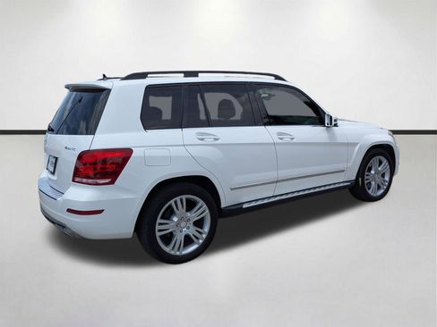 Used 2013 Mercedes-Benz GLK 350 4MATIC image 4