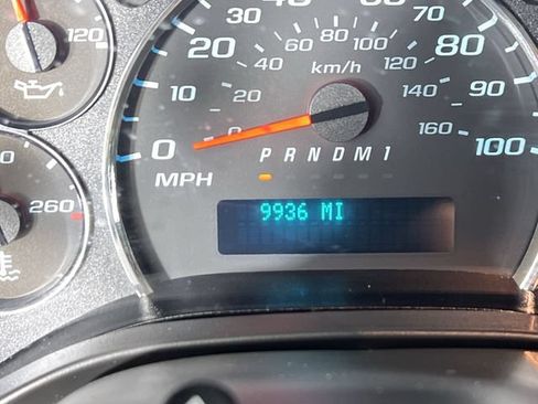 Used 2025 GMC Savana 2500 w/ Driver Convenience Package RWD image 12