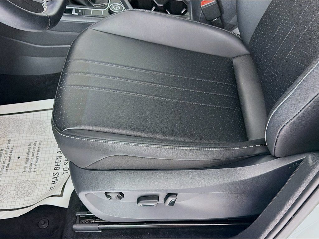 Used 2024 Volkswagen Tiguan SE w/ Panoramic Sunroof Package AWD/4WD image 18