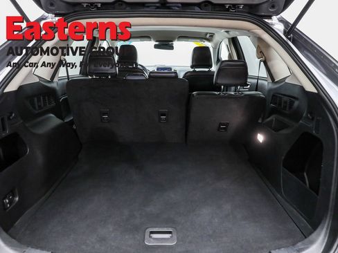 Used 2023 Ford Edge SEL image 9