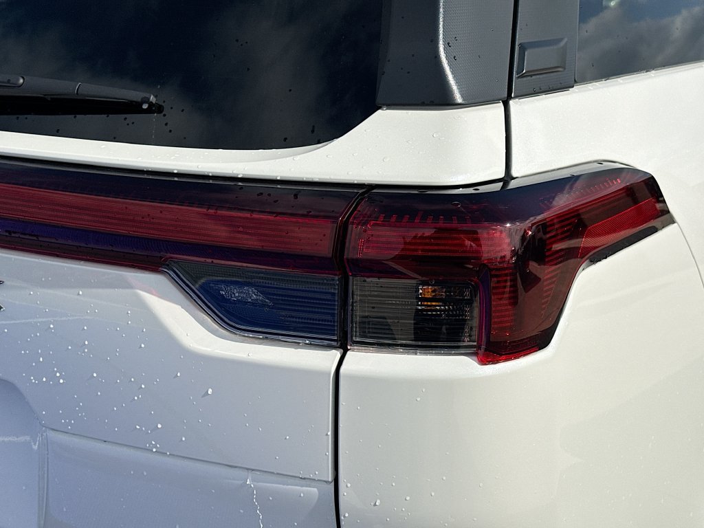 New 2026 Subaru Outback Limited AWD/4WD image 35