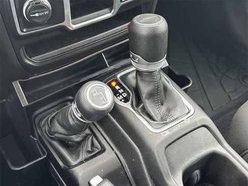 Used 2023 Jeep Gladiator Sport w/ Trailer Tow Package image 31