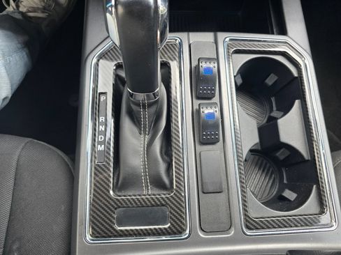 Used 2019 Ford F150 XLT w/ Equipment Group 302A Luxury AWD/4WD image 20