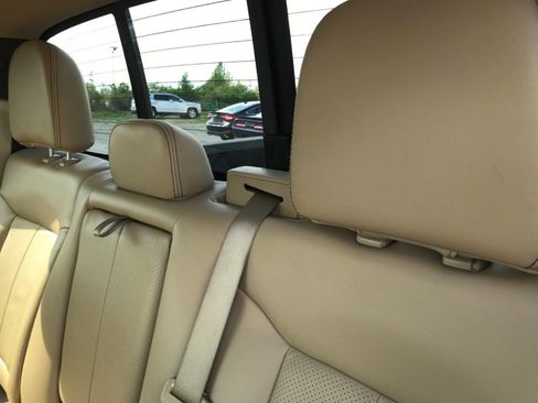 Used 2014 Ford F150 Lariat w/ Lariat Chrome Package AWD/4WD image 19