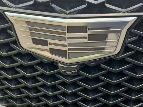 Used 2025 Cadillac Escalade Sport Platinum w/ LPO, ONYX Package AWD/4WD image 9