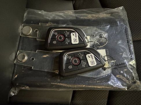 Used 2023 Chevrolet Corvette Stingray Coupe w/ 1LT image 27