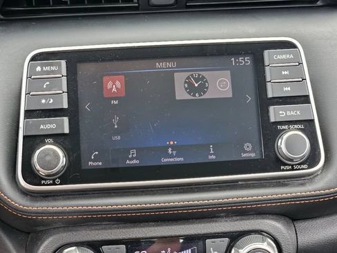 Used 2019 Nissan Kicks SR w/ SR Premium Package FWD image 22
