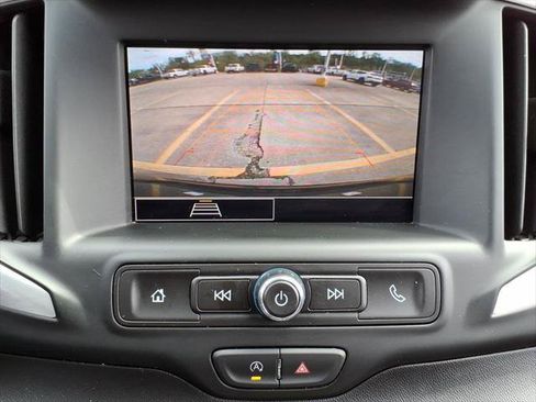 Used 2024 GMC Terrain SLE FWD image 15