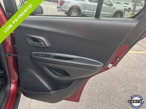 Used 2022 Chevrolet Trax LT w/ Driver Confidence Package AWD/4WD image 19