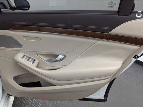 Used 2014 Mercedes-Benz S 550 Sedan w/ Sport Package Plus One image 19